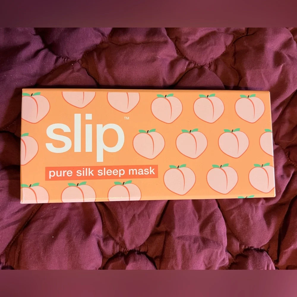 Slip Silk Sleep Mask with Peach Pattern - Picture 1 of 3